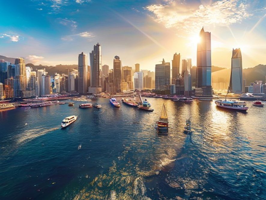 香港维多利亚港两岸现代天际线与繁华景象